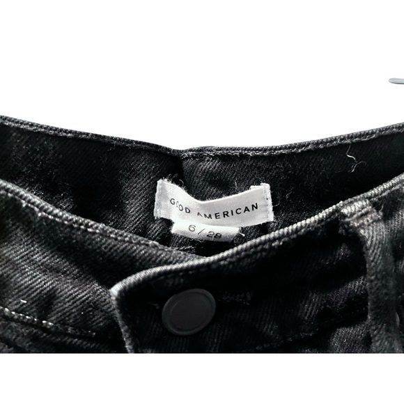 Good American Black Distressed Cut Off Denim Jean Shorts Size 6/28 Women's - Picture 2 of 5